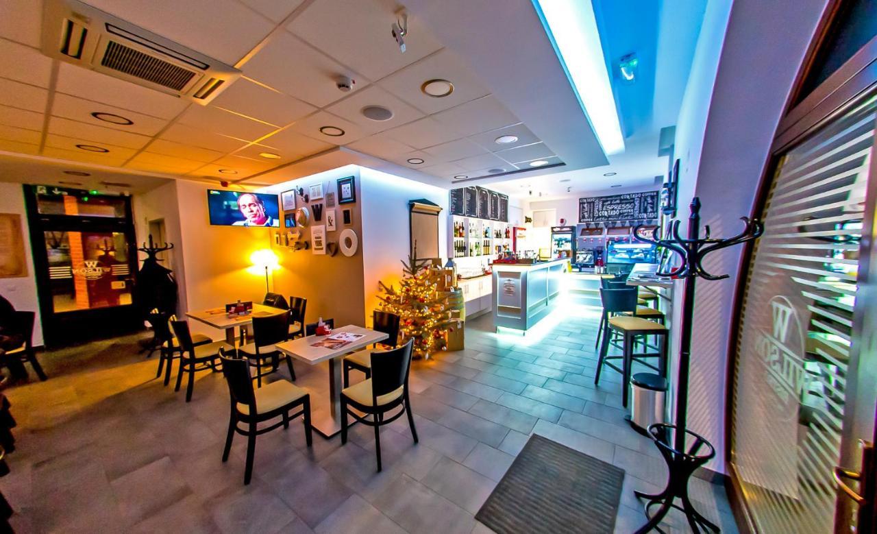 Cvse Clubhaz Es Panzio Bed & Breakfast เซเกลด ภายนอก รูปภาพ